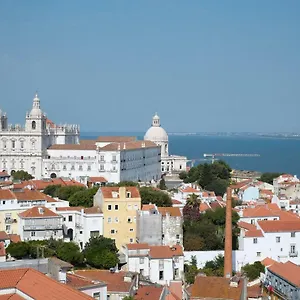 https://castle-lisbon-typical.hotels-lisbon-portugal.com